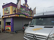 Berti'sSchokoladen Fabrik beim Aufbau Frühlingsfest München 2018 am 15.04.2018 (©Foto: Martin Schmitz)